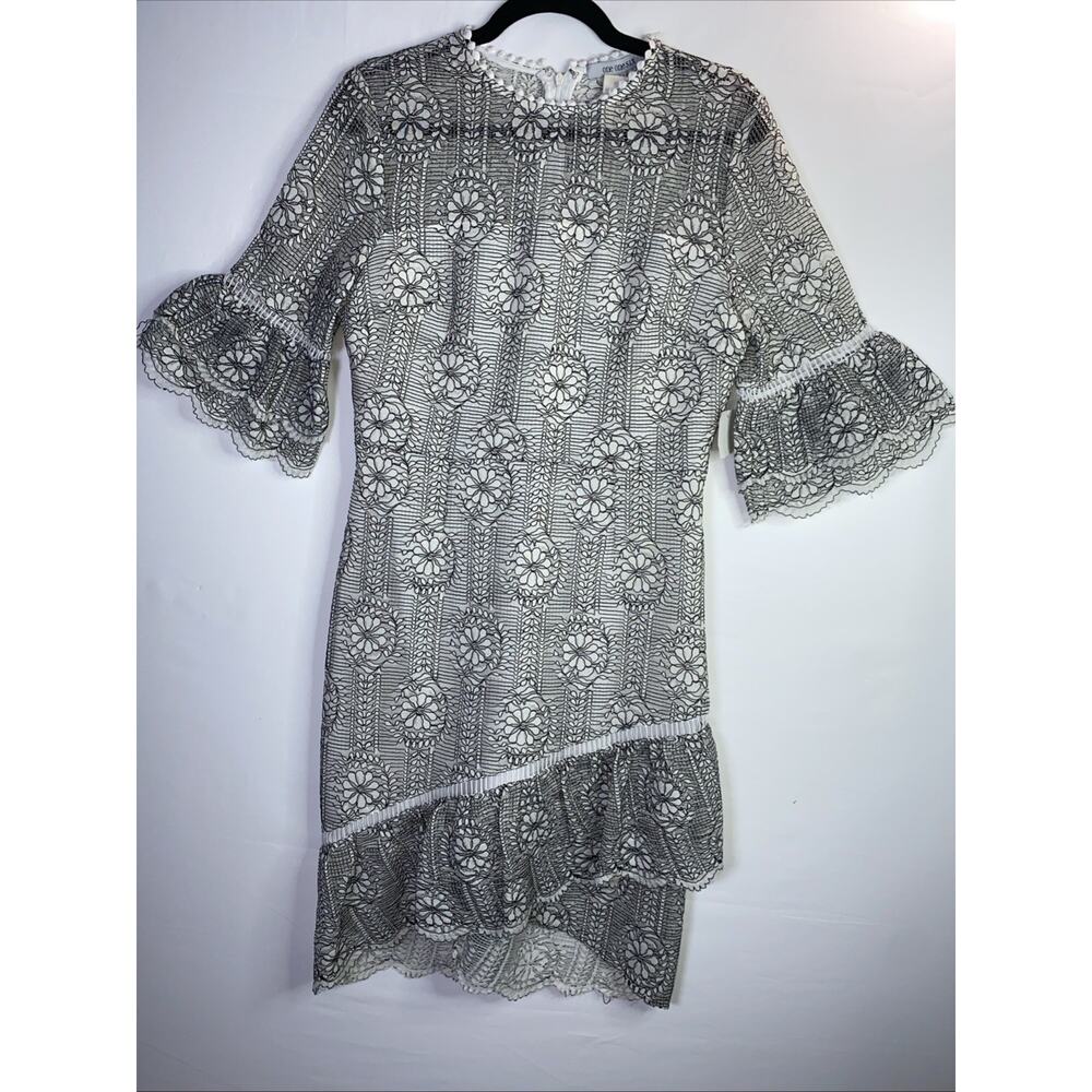 One One Six Ruffle Dress Size Small